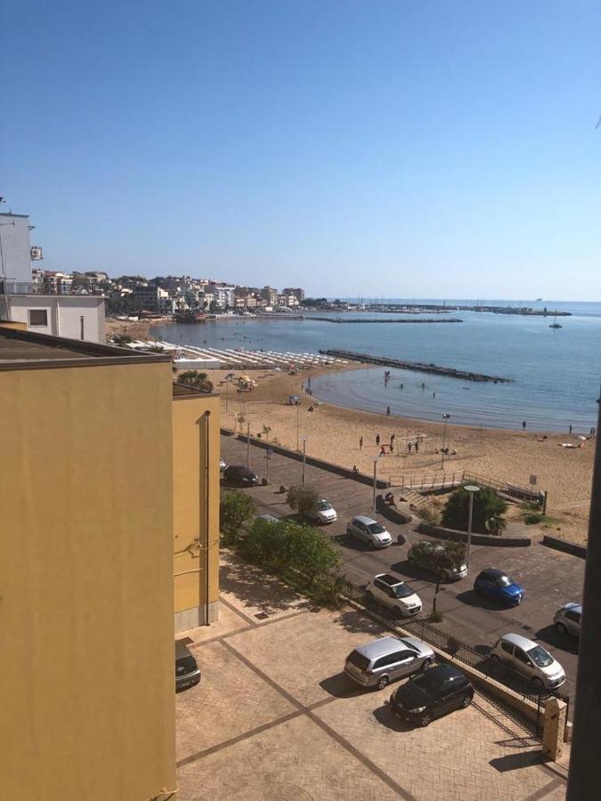 Il Girasole Bed & Breakfast Crotone Bagian luar foto
